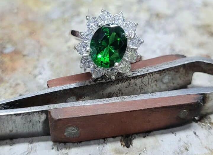 Anillo elaborado 100% a mano en plata 950