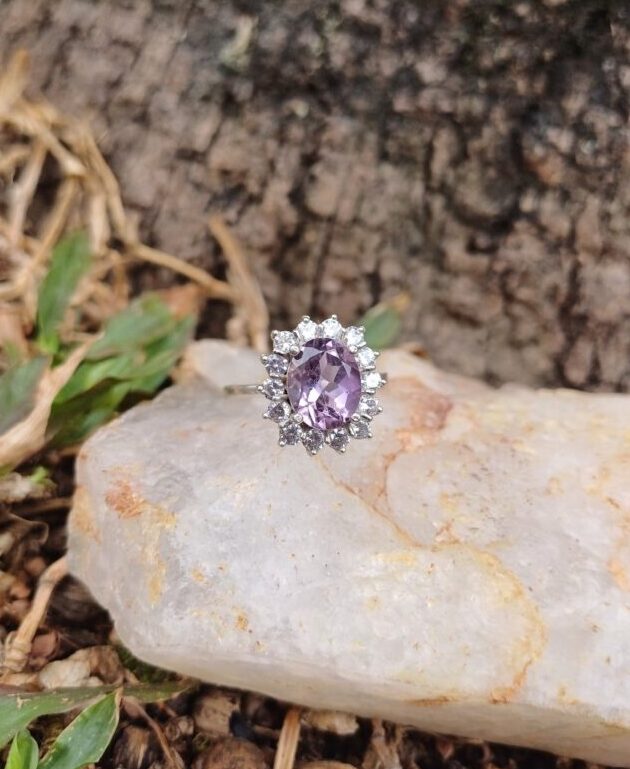 Anillo en Plata con piedra tallada
