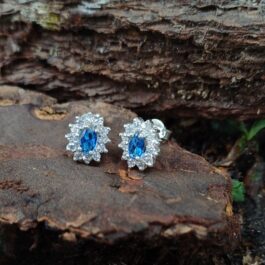 ARETES EN PLATA TIPO LADY DY CON ZIRCÓN