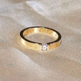 Anillo de compromiso en oro